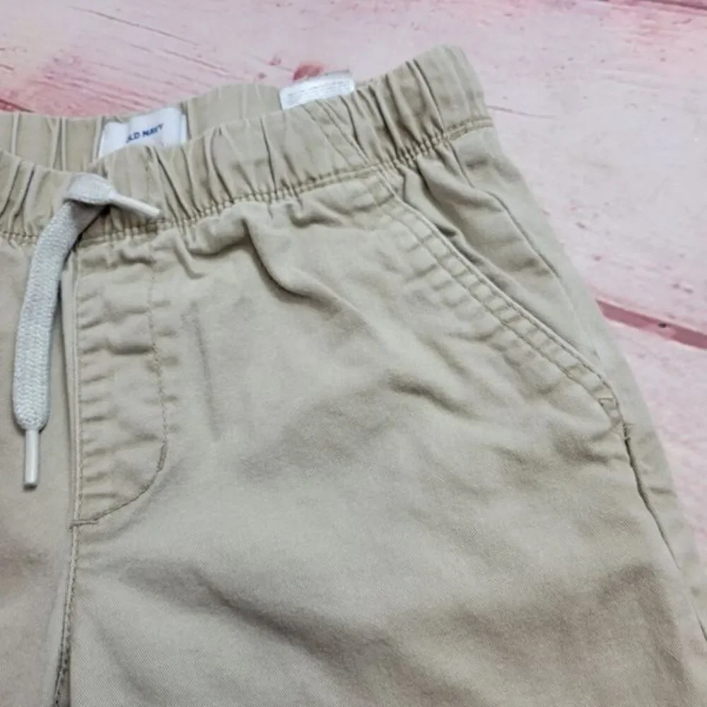 Old Navy Bermuda shorts M8